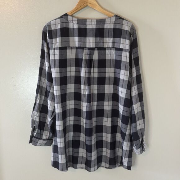 Christopher & Banks Plaid Tunic Top Gray Roll Tab Sleeves Button Sz XL - Picture 7 of 8
